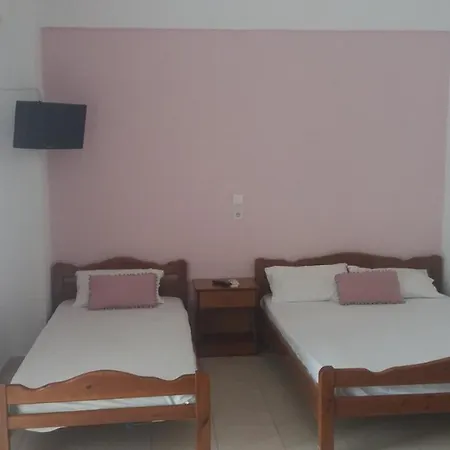 Margianna Rooms * Paralía Skotínis