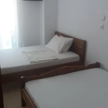 Margianna Rooms * Paralía Skotínis