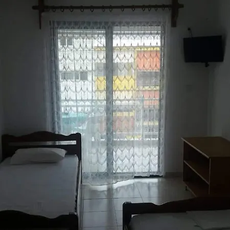 Margianna Rooms Paralía Skotínis