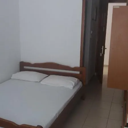 Margianna Rooms *